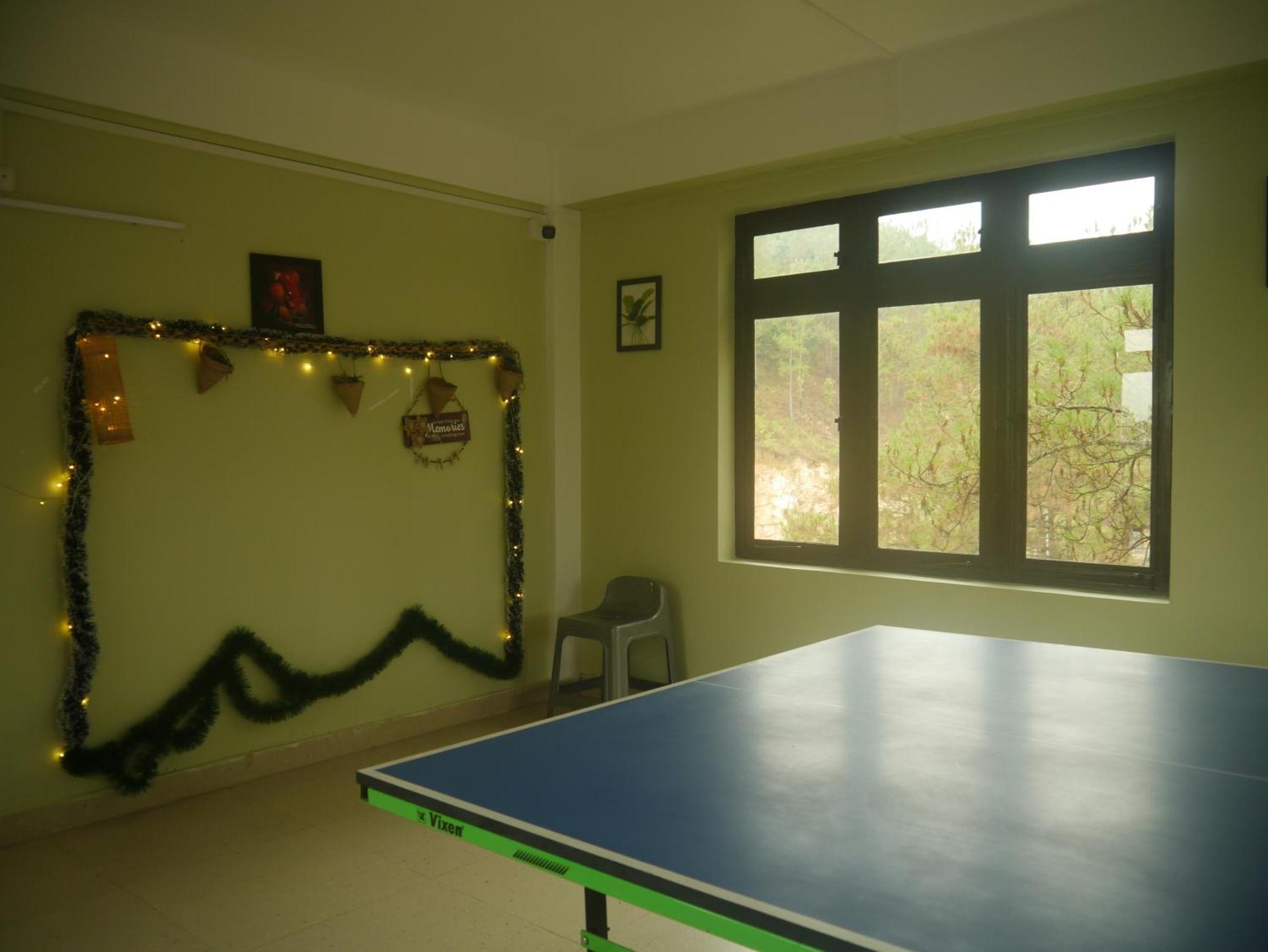 Xtsy Travellers Hostel Шиллонг Екстер'єр фото